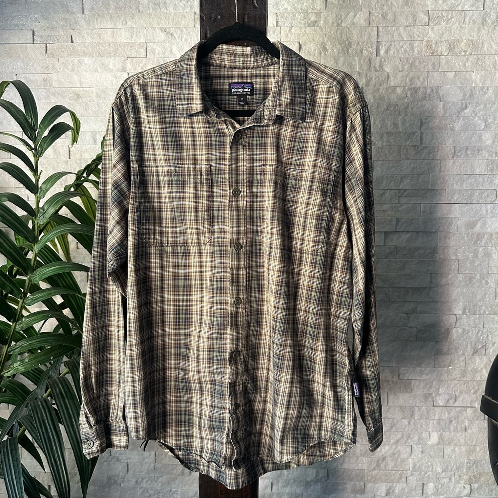 PATAGONIA Brown Cream Plaid Organic Cotton Button Down Size M